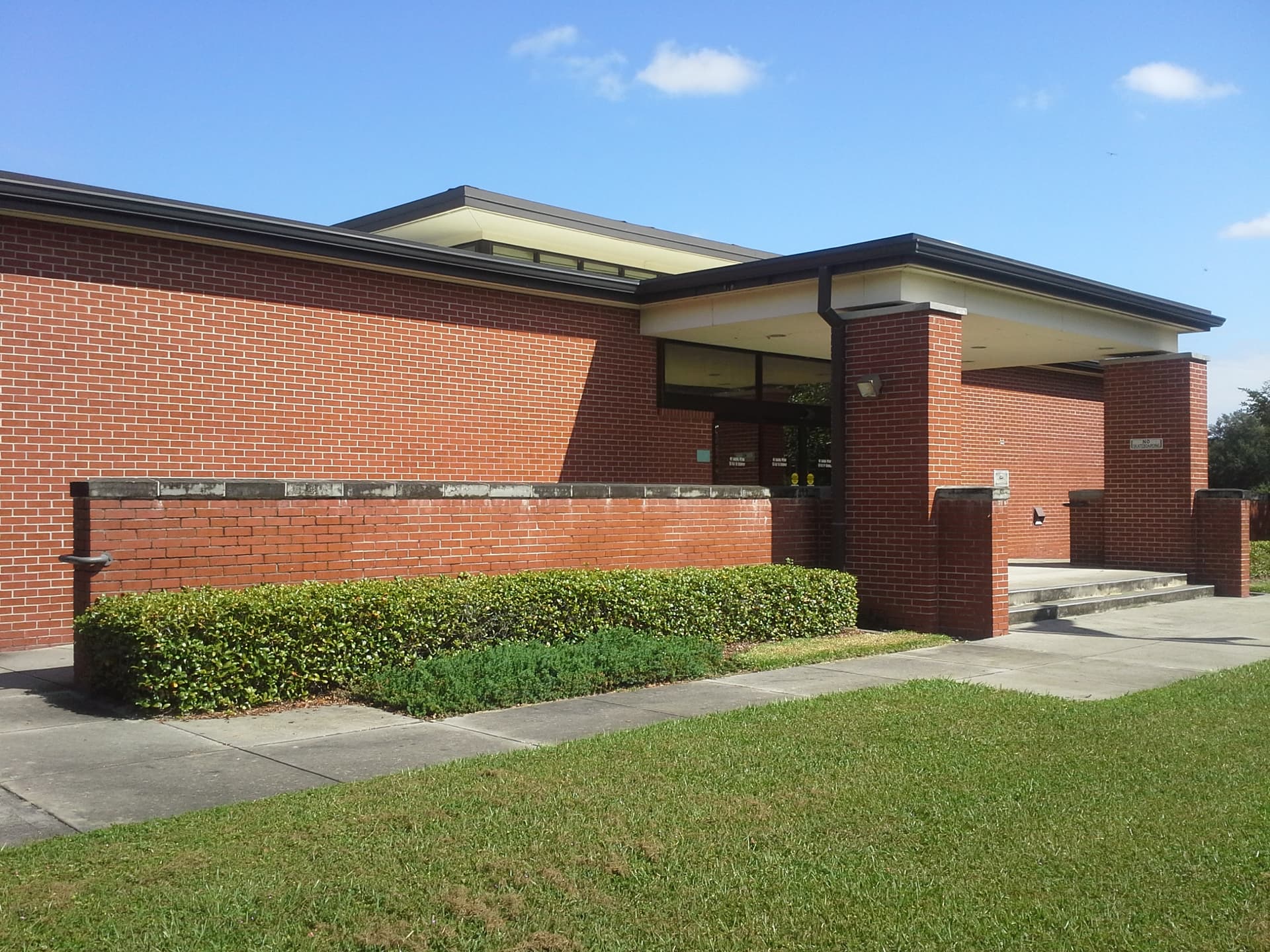 Free seeds and a garden to explore: a practical guide to Pasco library growing resources
